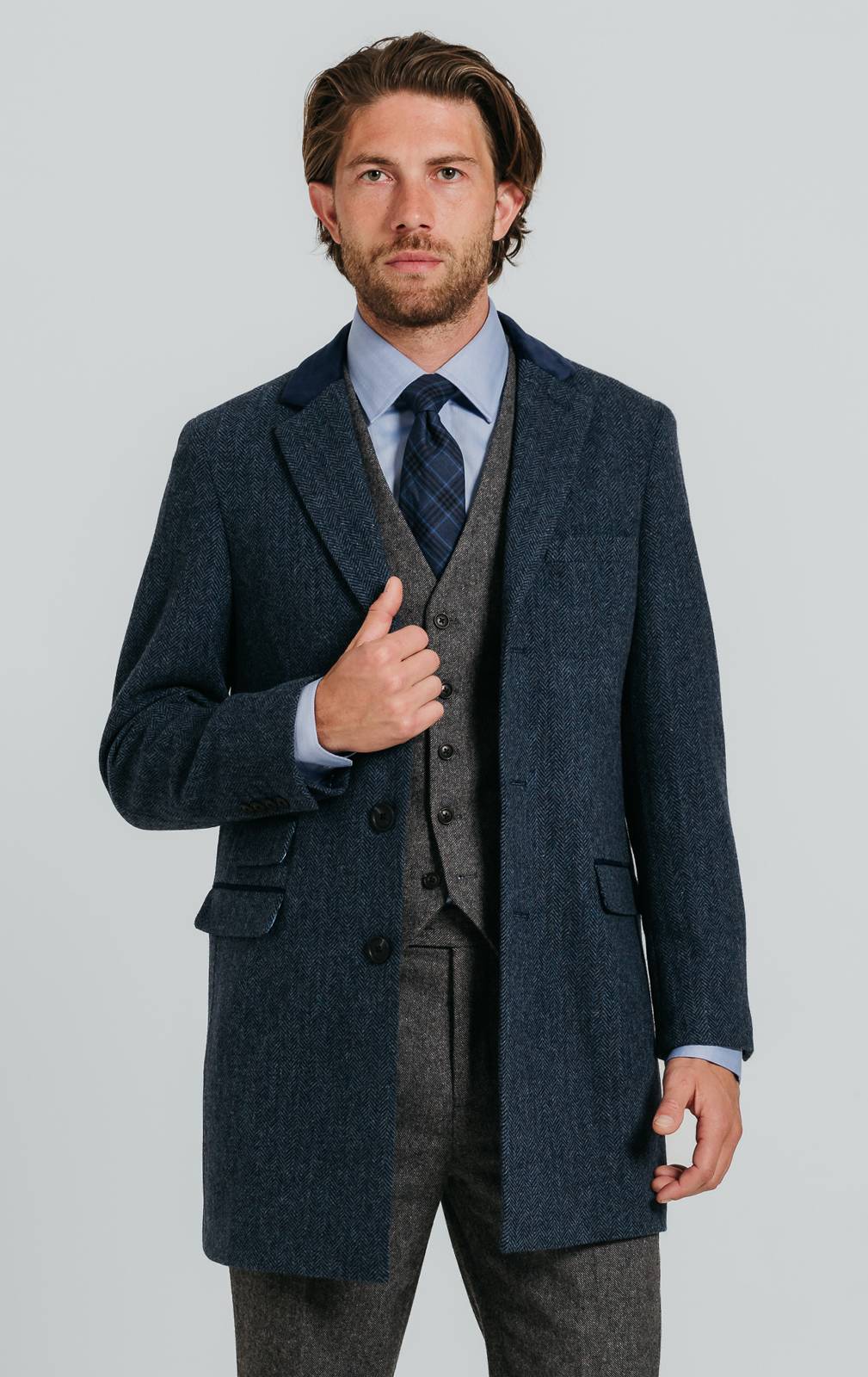 ジャケット・アウター Mind Overcoat In Dark Navy Herringbone M Navy Herringbone Overcoat with Velvet Trim | Dobell