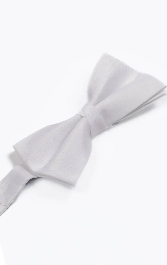 White Poly Dupion Bow Tie - photo 1 White Poly Dupion Bow Tie - photo 1