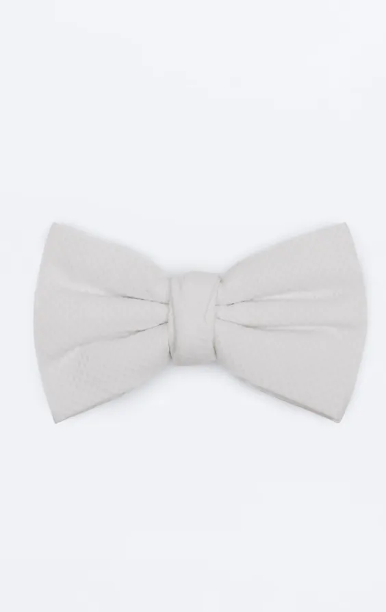 Pique Bow Tie (Pre-Tied & Self-Tie) Pique Bow Tie (Pre-Tied & Self-Tie)