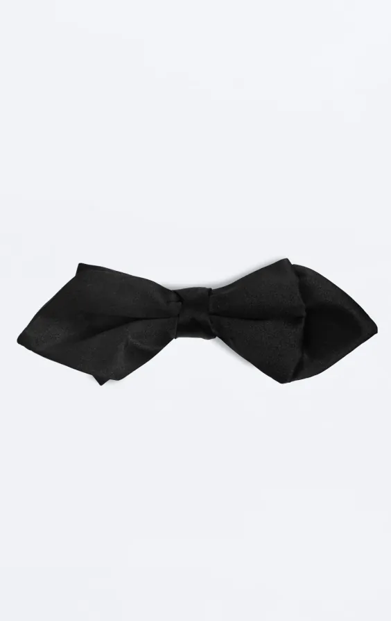 Black Wing Tip Skinny Bow Tie Black Wing Tip Skinny Bow Tie