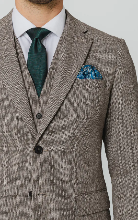 Brown Herringbone Tweed 3 Piece Suit - photo 3 Brown Herringbone Tweed 3 Piece Suit - photo 3